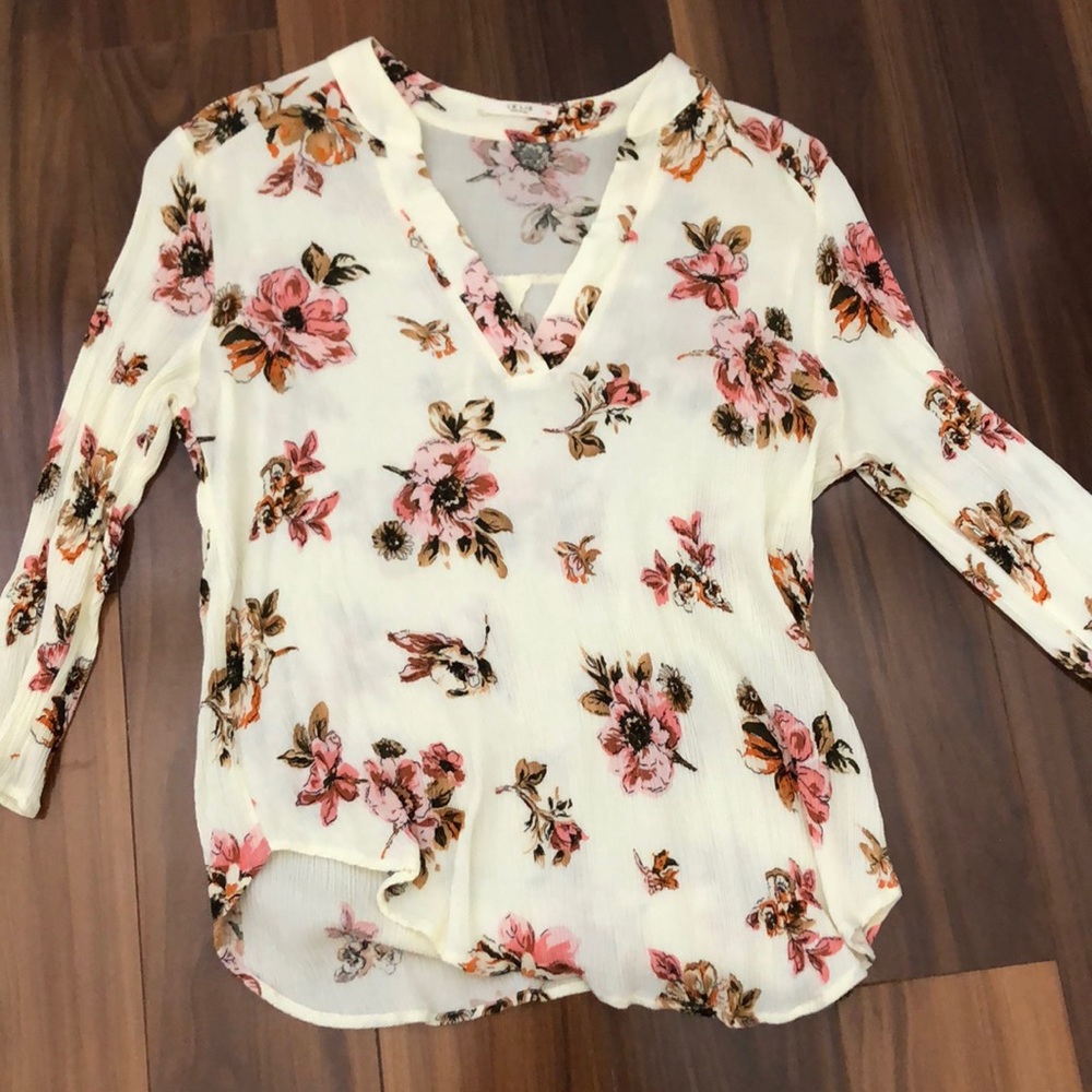 Floral top